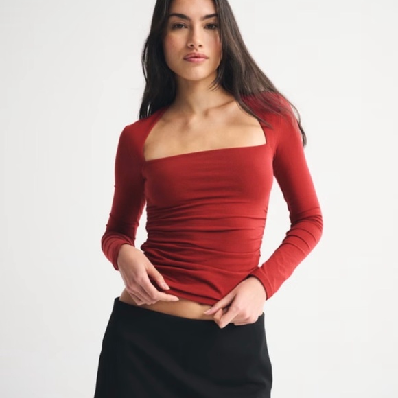 Abercrombie & Fitch The A&F Red Ava Long-Sleeve Top, Medium - Picture 2 of 13